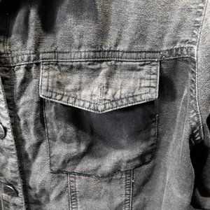 Bella Dahl Tops - Bella Dahl Washed Denim Cropped Shirt Bella Dahl Tops - Bella Dahl Washed Denim Cropped Shirt